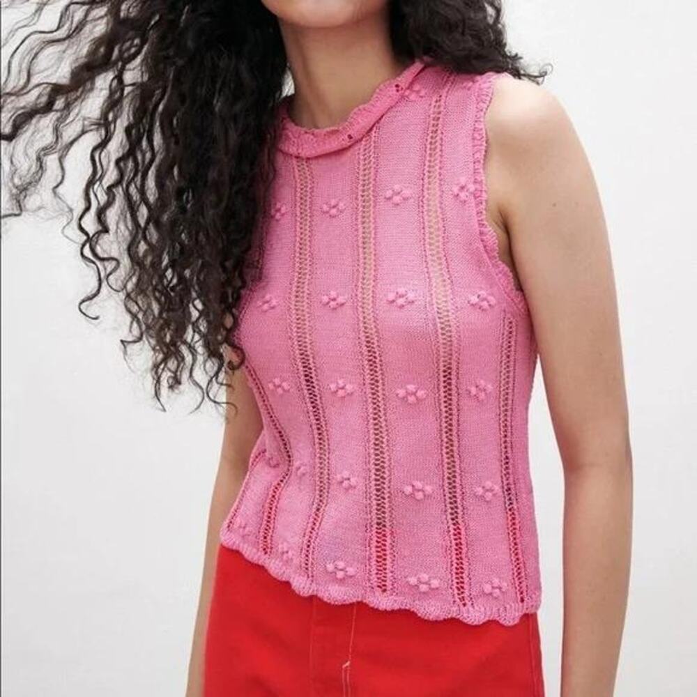 Zara Pink Floral Knit Sleeveless Top